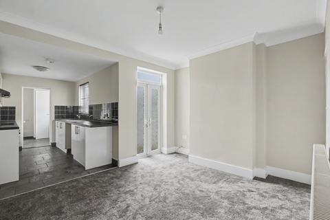 3 bedroom terraced house for sale, Livingstone Road, Gillingham,