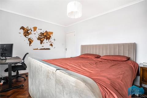 2 bedroom maisonette for sale, Porch Way, London, N20