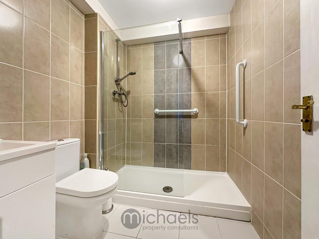 Family Shower Room