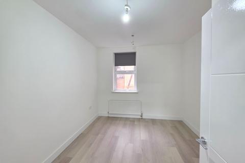 1 bedroom flat to rent, Studio Front Ground Floor, Howard Road, Cricklewood, NW2