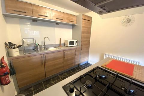undefined, Morris Court, Perth