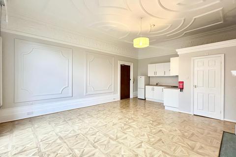 Studio to rent, Parsifal Road, London
