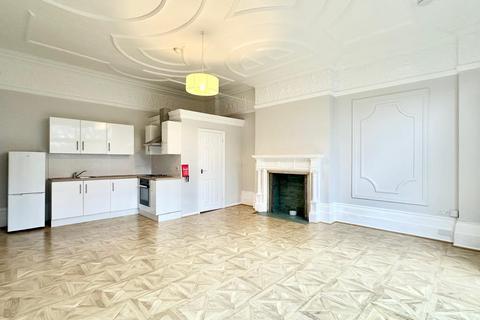 Studio to rent, Parsifal Road, London