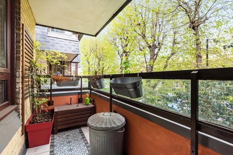 1 bedroom apartment for sale, Manaton Close, Peckham, London