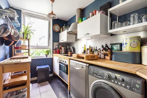 1 bedroom apartment for sale, Manaton Close, Peckham, London