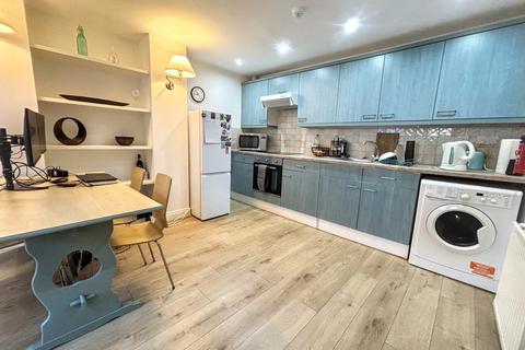 undefined, 211 Royal Park Terrace, Hyde Park , Leeds