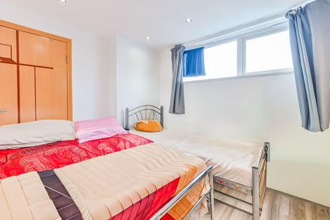 Purchese Street, Mornington Crescent, London, NW1
