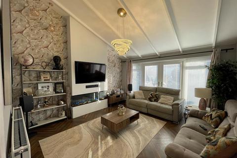 4 bedroom detached house for sale, Rest Bay Close, Porthcawl CF36