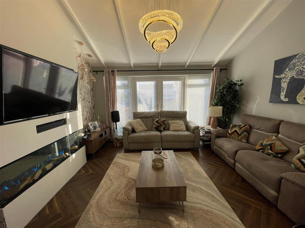 Lounge.jpg