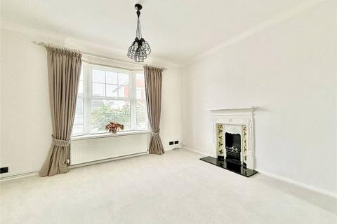 2 bedroom end of terrace house to rent, Dacre Road, Eastbourne BN21