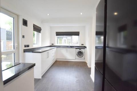 2 bedroom end of terrace house to rent, Dacre Road, Eastbourne BN21