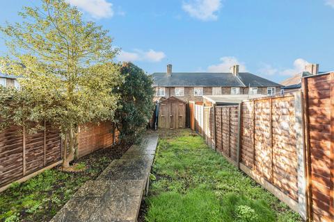 3 bedroom house to rent, 146 Garrendon Road, Lodon, Surrey, SM4 6NE