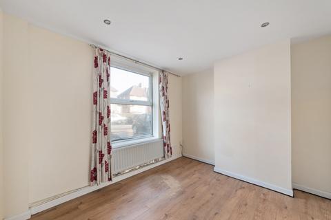 3 bedroom house to rent, 146 Garrendon Road, Lodon, Surrey, SM4 6NE