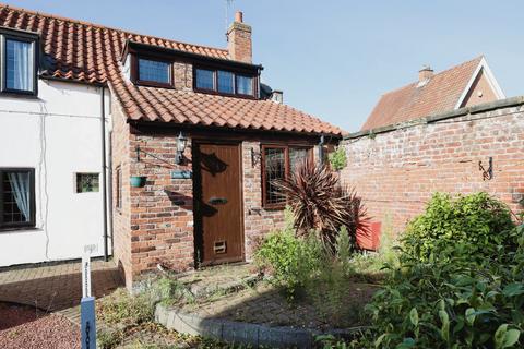 2 bedroom end of terrace house to rent, Sheffield Road, Worksop S81