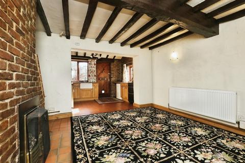 2 bedroom end of terrace house to rent, Sheffield Road, Worksop S81