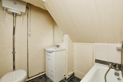 2 bedroom end of terrace house to rent, Sheffield Road, Worksop S81
