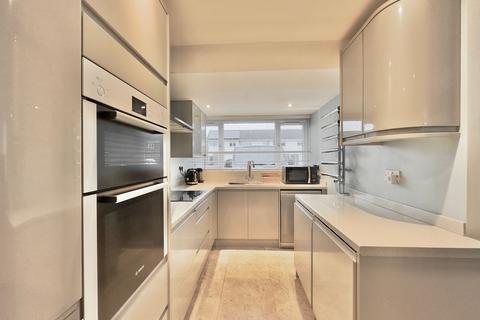 3 bedroom semi-detached house for sale, Oakley Close, Holbury, SO45