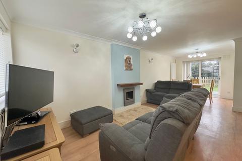 3 bedroom semi-detached house for sale, Oakley Close, Holbury, SO45