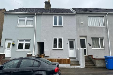 3 bedroom terraced house to rent, Ufton Lane, Sittingbourne ME10