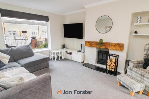 3 bedroom townhouse for sale, Netherton Avenue, North Shields