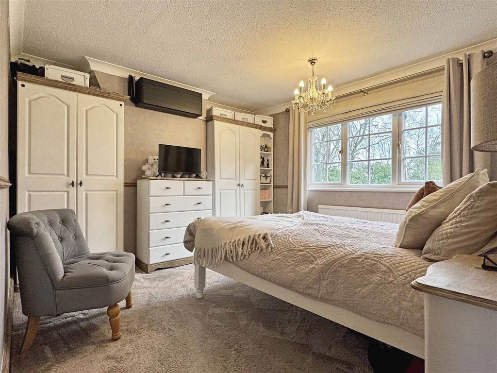 Master Bedroom.jpg