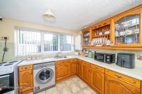 4 bedroom cottage for sale, Albert Street, Cannock WS11