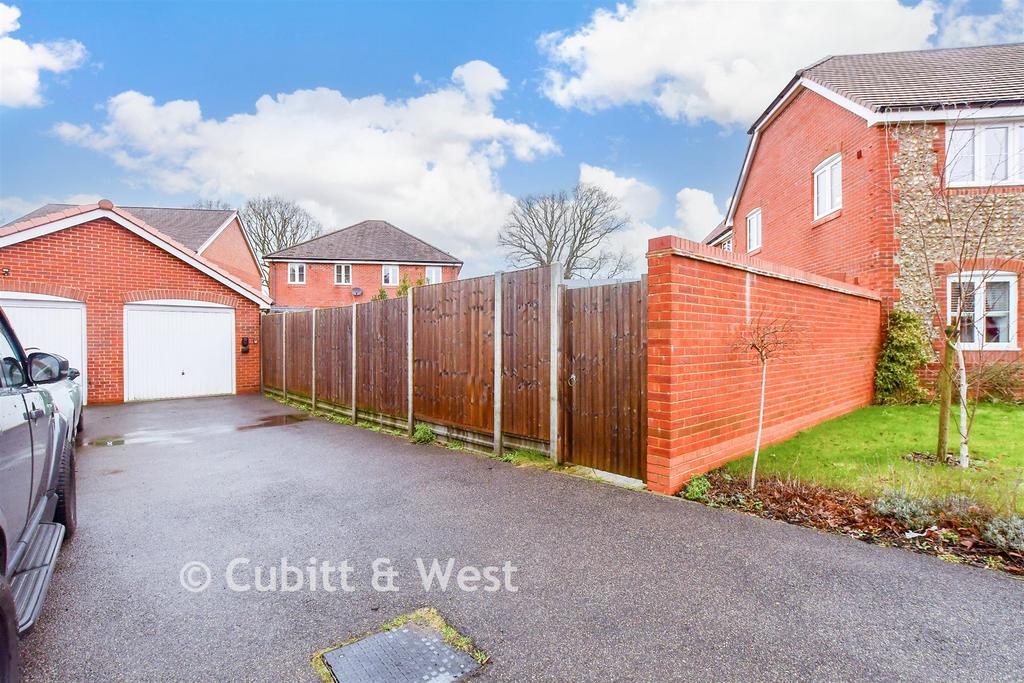 Driveway/Parking
