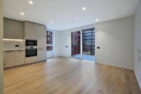 2 bedroom apartment to rent, Bowline House, Heron Wharf, London, E14