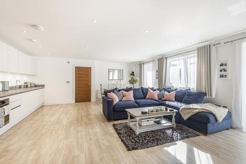 2 bedroom apartment for sale, Grove House, Sarah Way, Farnborough, Hampshire, GU14