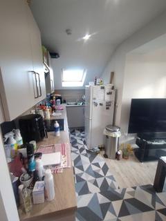 undefined, Laburnum Road, East IM2