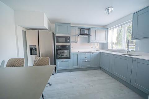 2 bedroom terraced house for sale, Warwick Road, Chadwick End, B93
