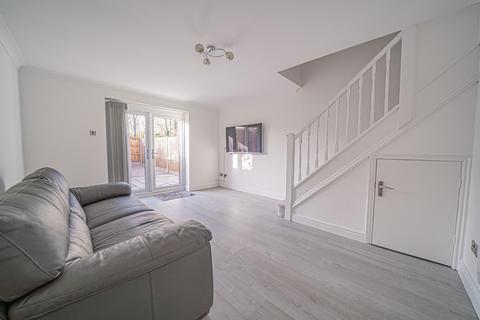 2 bedroom terraced house for sale, Warwick Road, Chadwick End, B93