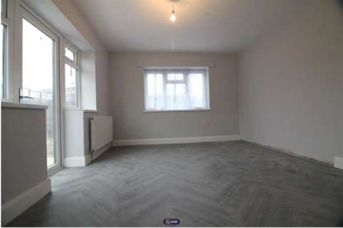undefined, Snape Spur, Slough SL1