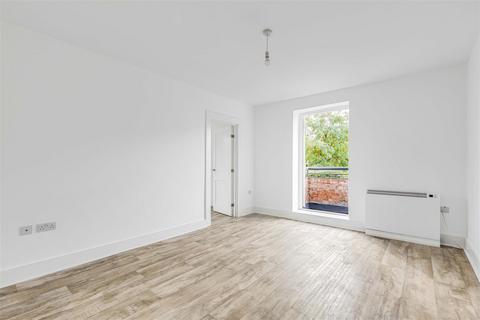 1 bedroom flat for sale, Keswick Road, London