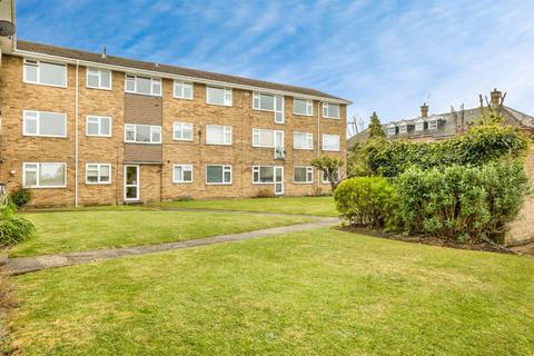 1 bedroom flat to rent, Carlisle Avenue, St Albans, AL3