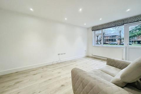 1 bedroom flat to rent, Carlisle Avenue, St Albans, AL3