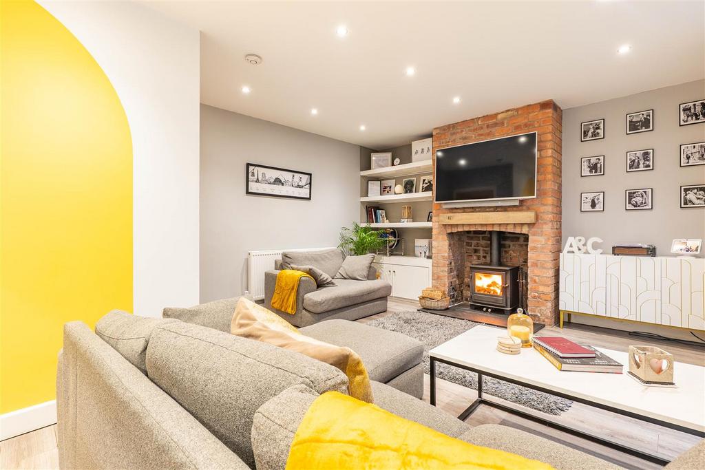 Lounge/Kitchen