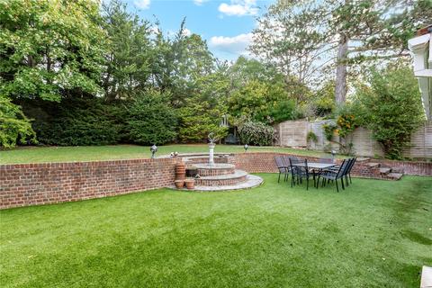 4 bedroom detached house for sale, The Old Yews, Kent DA3