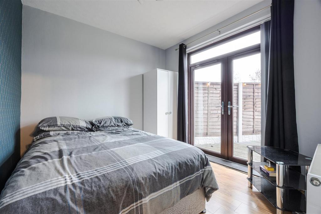 Dining room/bedroom four