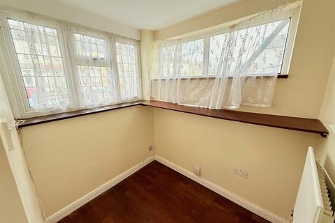 4 bedroom end of terrace house for sale, Sinclair Road, London