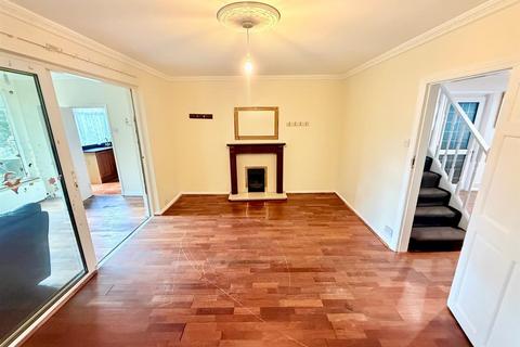 4 bedroom end of terrace house for sale, Sinclair Road, London