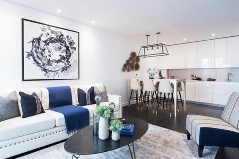 3 bedroom apartment to rent, Charles Clowes Walk, London SW11