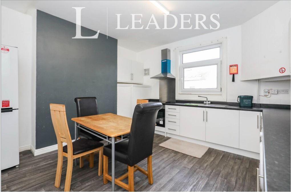 10a Clarendon Kitche