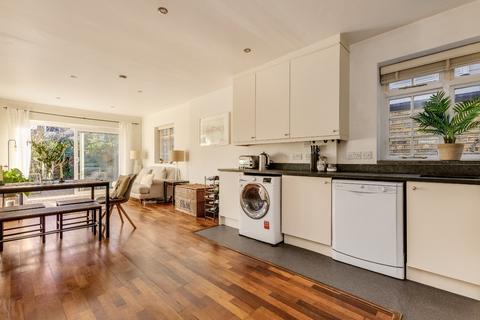 2 bedroom flat for sale, Kenyon Street
