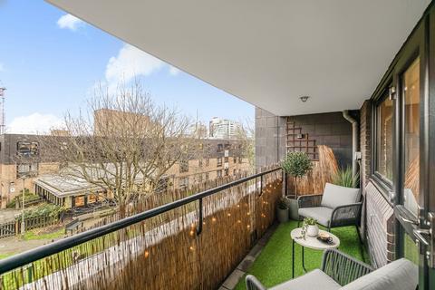 undefined, Ericcson Close, London, SW18