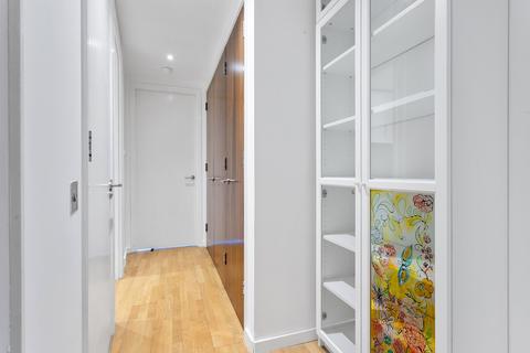 Studio for sale, New Providence Wharf, London E14