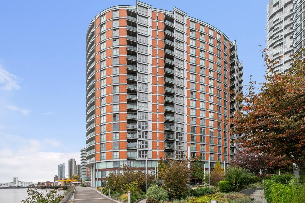 021020252 REL Flat 1318 New Providence Wharf 1 Fai