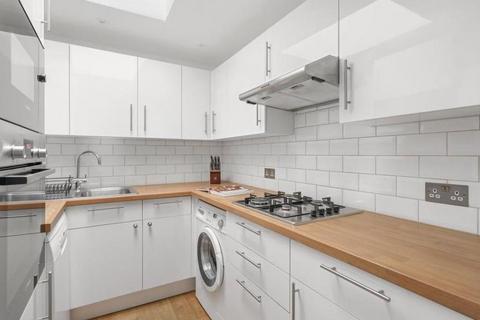 2 bedroom apartment to rent, Hallam Street, London W1W