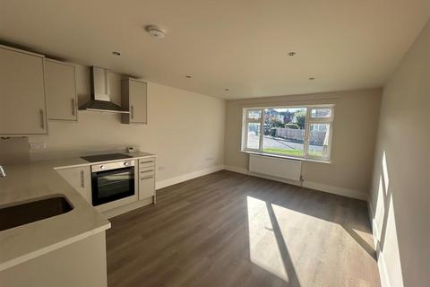 2 bedroom detached house to rent, Deanwood House, Allerton, BRADFORD