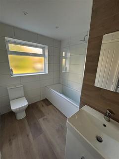 2 bedroom detached house to rent, Deanwood House, Allerton, BRADFORD